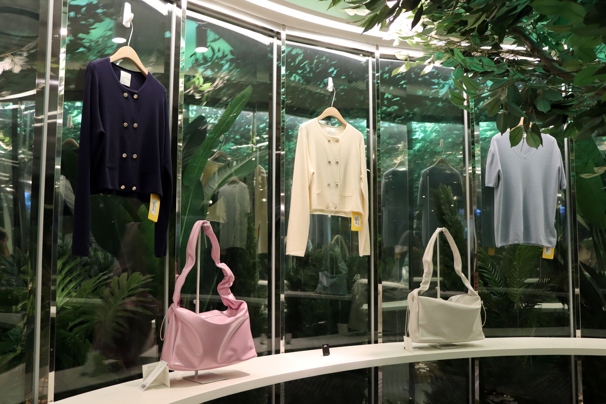 앨리스마샤 x B the B 'FIND ALICE' 서브 이미지